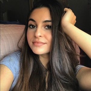 Meet your Posher, Nicole